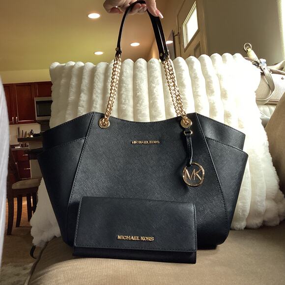 Michael Kors Large Jet Set Chain Tote and Matching Wallet Set Saffiano Leather - Picture 10 of 11